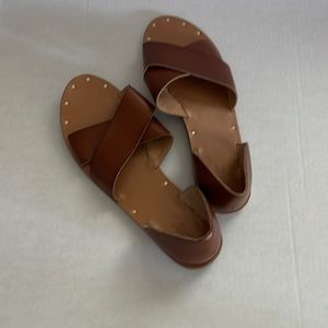 Universal thread sandals